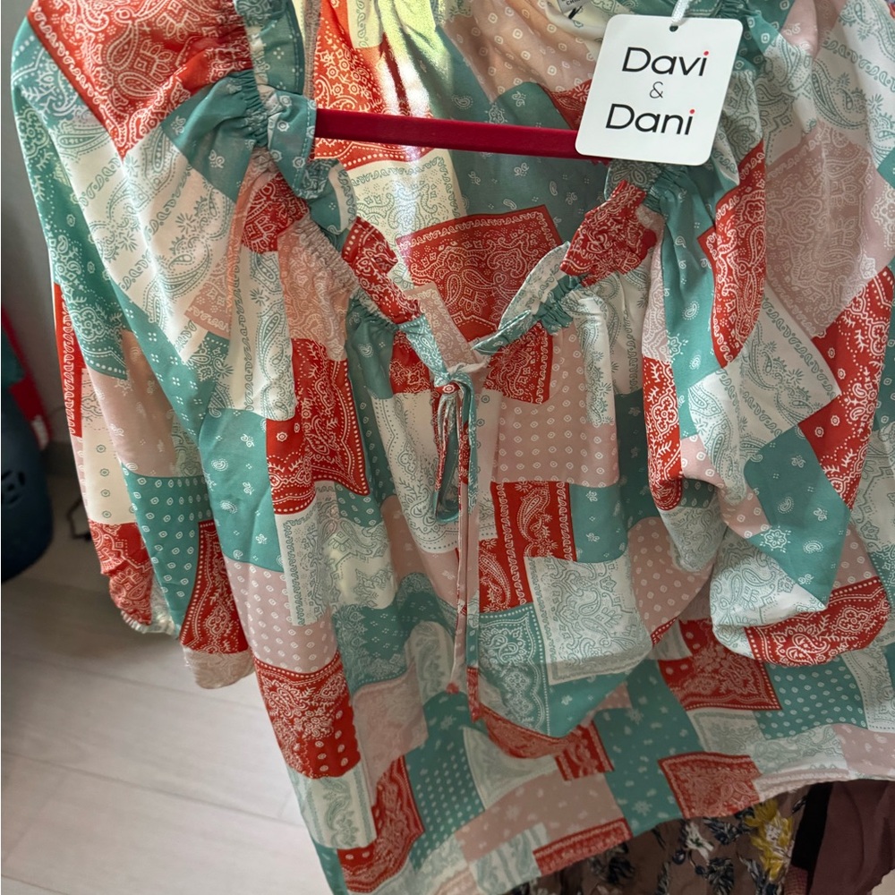 NWT top